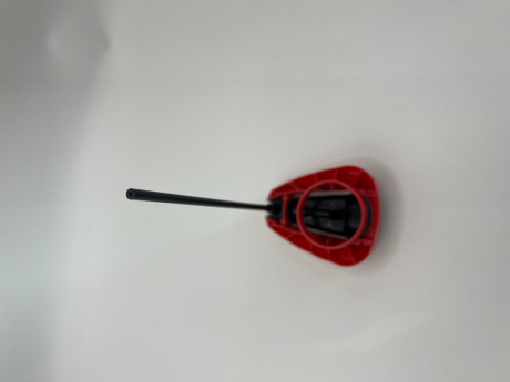 Conveniente tapa de recarga equipada con tubos para facilitar la dispensación de líquidos en las aplicaciones de cuidado personal y personal